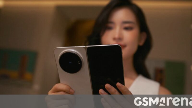 الكشف عن ألوان وميزات Vivo X Fold6 المنتظر: ثورة قادمة في عالم الهواتف القابلة للطي