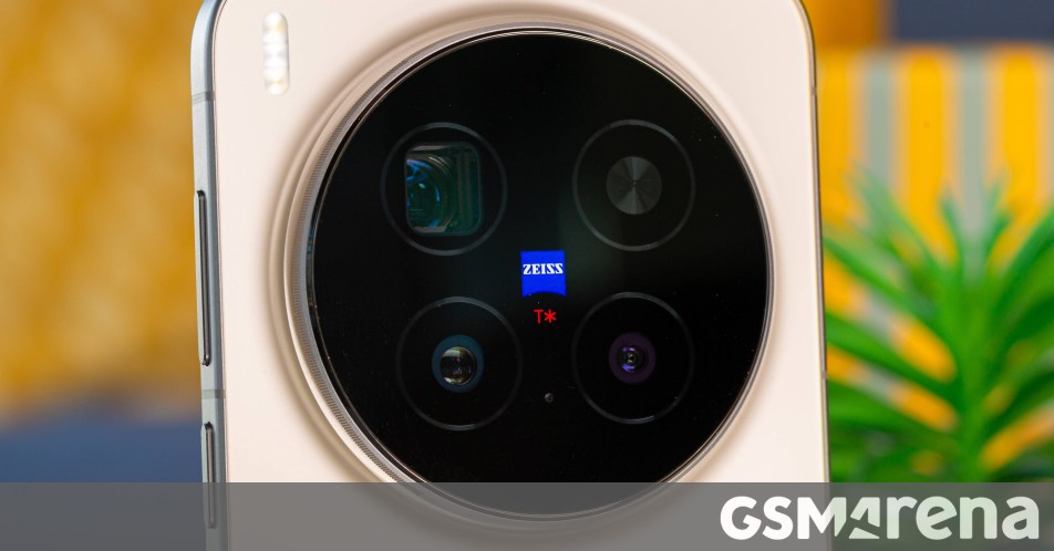 تسريبات صادمة تكشف الستار عن قدرات كاميرا vivo X500 Pro Max الثورية